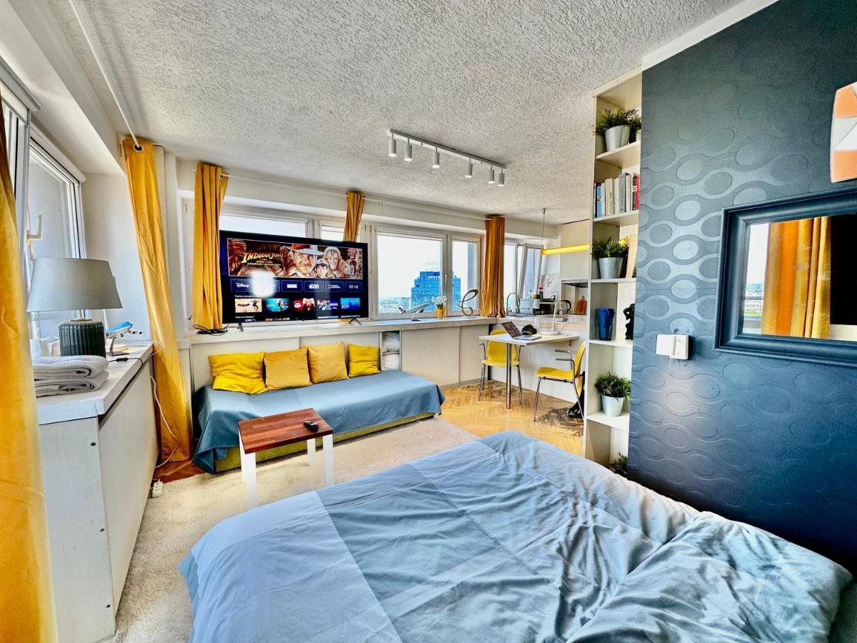 Sun Clima/Ac Metro X2 Fast Wifi 500 Mbs 70'Tv Netflix Appletv Hbo Daire Varşova Dış mekan fotoğraf
